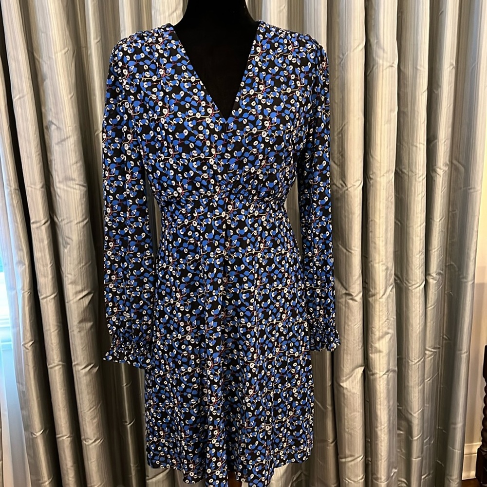 Beautiful Cabi long sleeve jersey dress